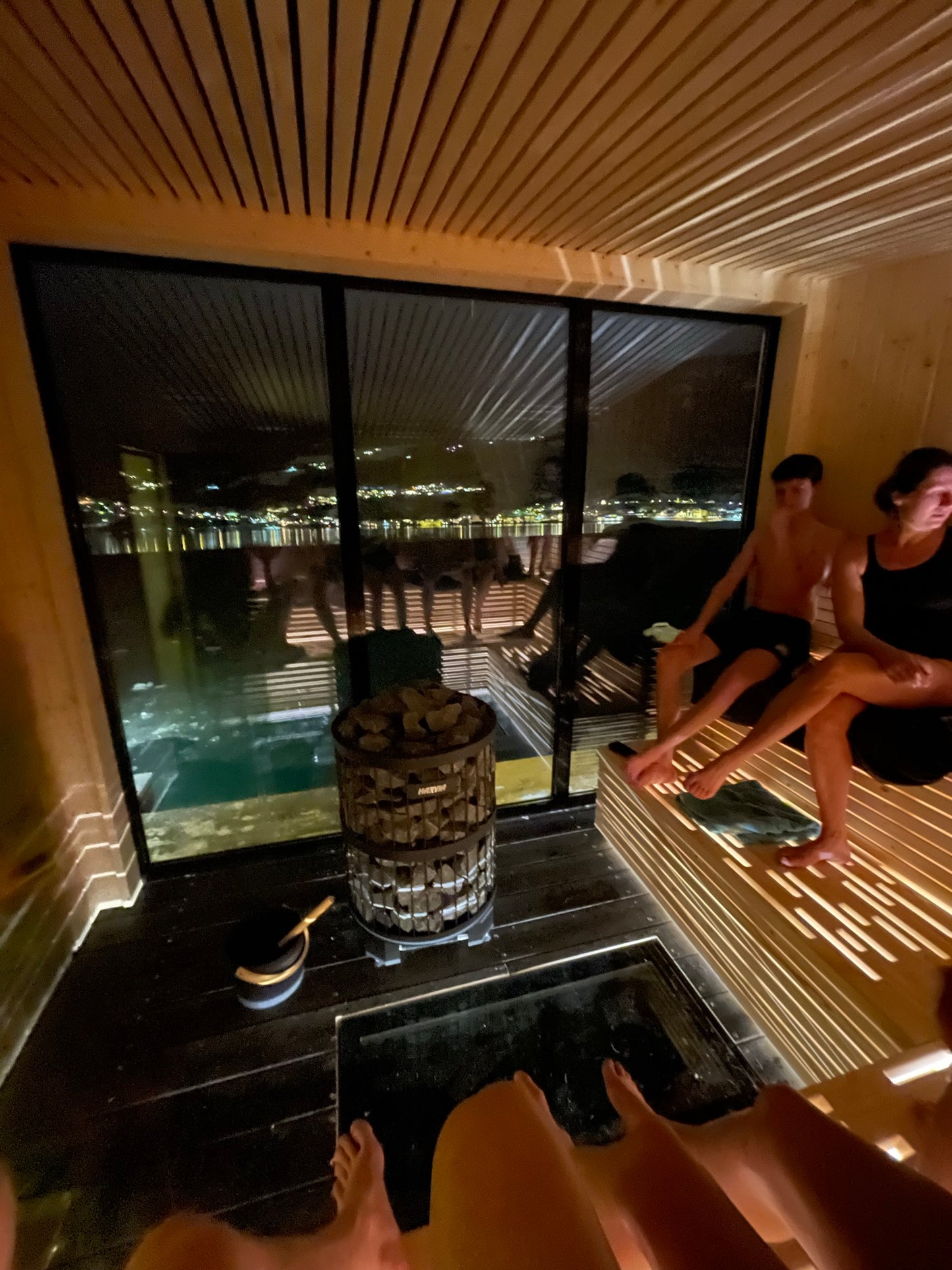 3) Gåvekort Sandane Fjordsauna